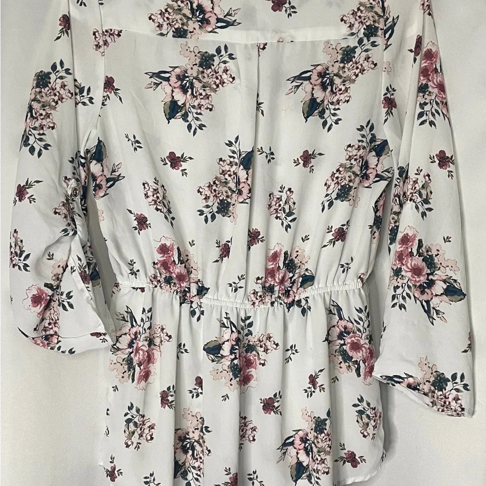 Justify White Floral Blouse - Picture 5 of 5